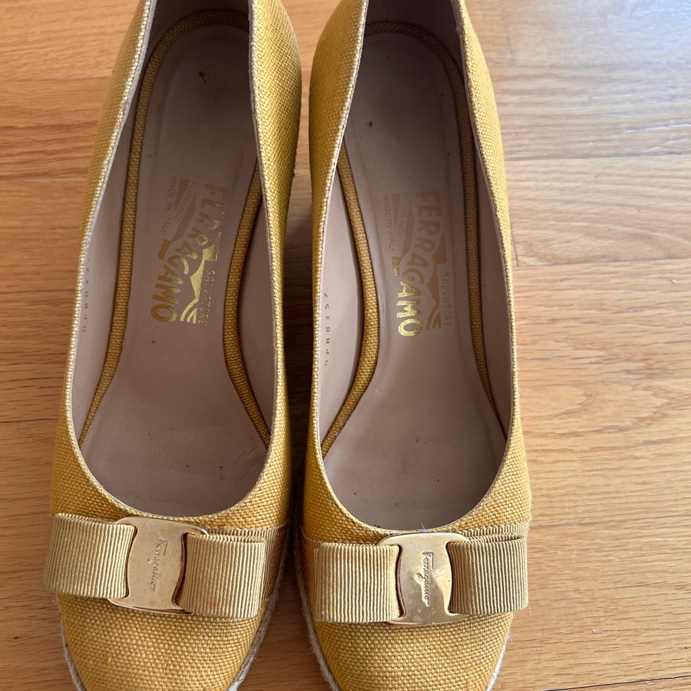 Salvatore Ferragamo Yellow wedge with Bow Detail